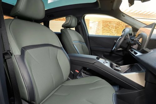 BMW’s Latest Neue Klasse EV Is the SUV-Coupe iX4
