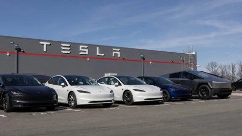 Elon Musk's Tesla Postpones Roadster Reveal Event to October 15, Cites Severe Weather Conditions