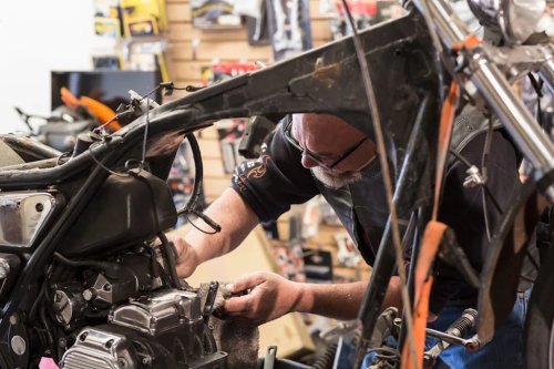 Trump to Automakers: “You Don’t Want People to Fix Their Cars”