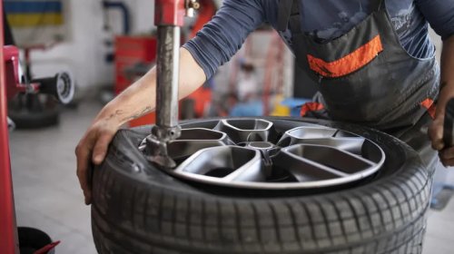 Here's How Your Tire PSI Can Affect Your Fuel Economy
