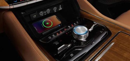Chrysler, Chrysler Bent on Nailing Interiors for Upcoming Models