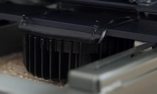 Apex, Architecting the Apex: Daniel Titchener’s High-End, Space-Conscious VR Sim Rig