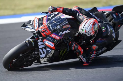 AGV Unveils Pista GP R3 Helmet with Sphera Safety Tech