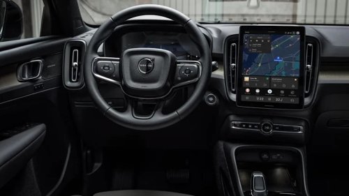 Volvo, Volvo XC40, Volvo Once Planned To Go EV-Only By 2030 — Now It's Refreshing The ICE XC40 Instead