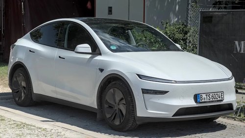 Tesla's Cybercab Has No Steering Wheel and No Backup Plan — Which Is Why Employees Ride First, Not You