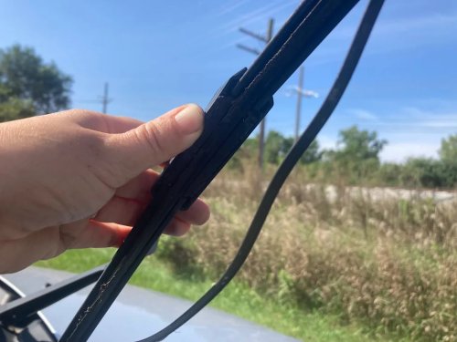 Signs You Need New Wiper Blades