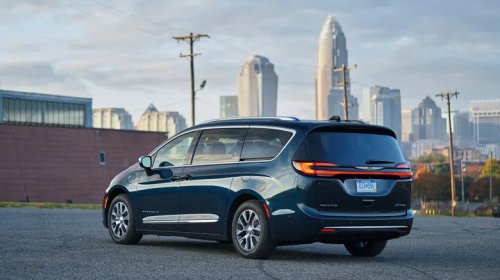 Ranking All 5 Current Production Minivans According To Which One Is Fastest