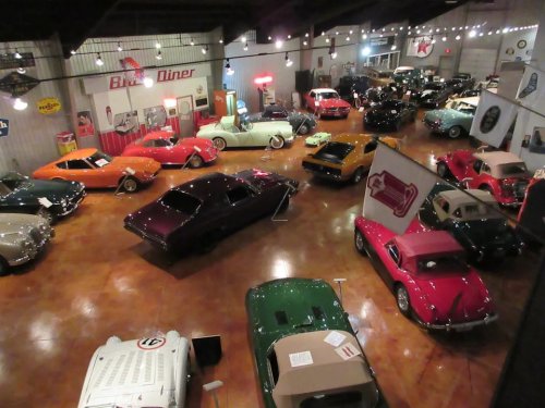 Classic Car Museum Is Closing After Failing to Find a Carburetor Mechanic