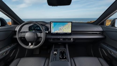 Here's My First Drive Review of the 2026 Lexus ES 350h: The Calmest, Most Rational Car You Can Buy Right Now