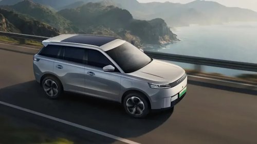 Range Rover Exec Say Chinese Copycats Can Mimic Their Look, But Not Replicate Their Status
