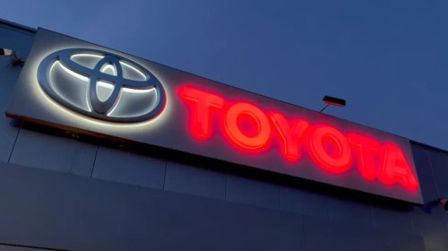 Lexus, Toyota, Can I Get My Lexus Serviced At A Toyota Dealership?