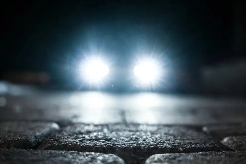 The Little Tab Under Your Rearview Mirror Most Drivers Never Use
