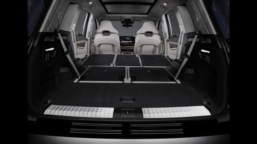 Audi’s New 2027 Q7 Gets the Engine and Interior It Deserves