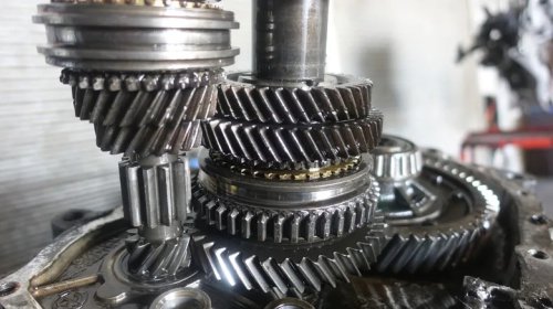 4 Things That Can Cause A Grinding Noise When Shifting Gears