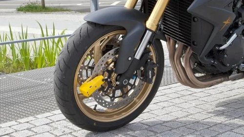 9 Cool Gadgets Every Motorcycle Rider Needs
