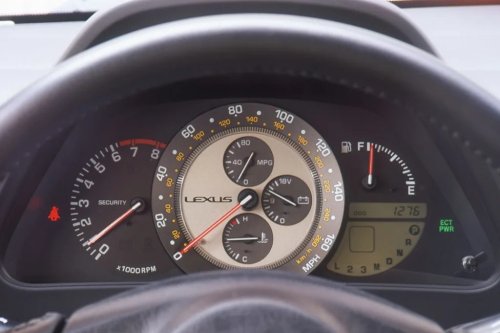 A Photo Tour of the 2001 Lexus IS300