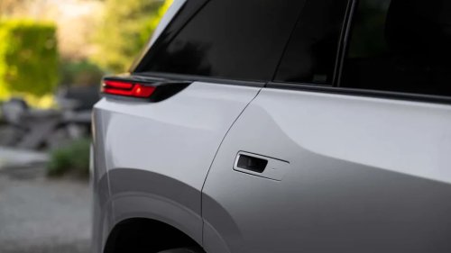 Toyota Delays 2027 Highlander EV As Demand For Gas Model Remains Robust