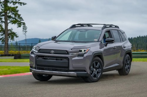 Toyota, Toyota RAV4, Toyota RAV4 Vs. RAV4 Hybrid: One Is Clearly Smarter To Buy