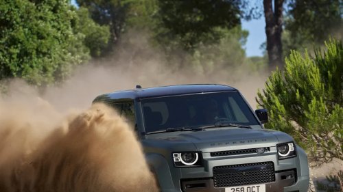 Land Rover, Land Rover Discovery, Rover, Range Rover, JLR Stops Sale of Land Rover Defender, Discovery, and Range Rover SUVs Over Faulty Airbags