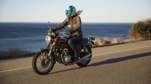 How To Avoid Wrist Pain While Riding A Motorcycle
