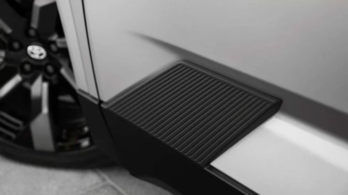 Toyota Delays 2027 Highlander EV As Demand For Gas Model Remains Robust