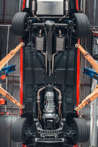 Revology Mustang Boss 302: Pluperfect Mustang