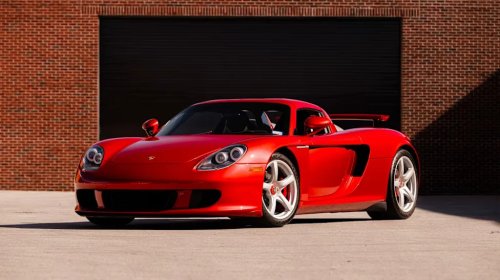 This Stunning 2005 Porsche Carrera GT Is for Sale on Mecum's Monterey Auction