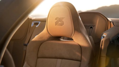 Aston Martin, The Aston Martin Vanquish 25 Is a Very Limited Celebration of V-12 Power