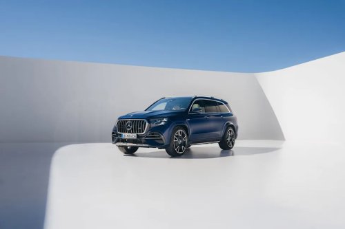 See Exterior Pics of the 2027 Mercedes-AMG GLS63