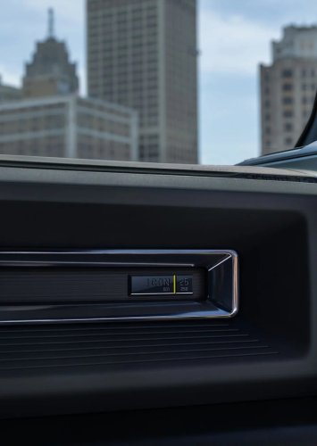 View Photos of the 2027 GMC Hummer EV Icon 25