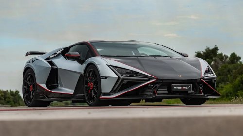 Lamborghini Says It Has No Current Plans for a Manual Transmission