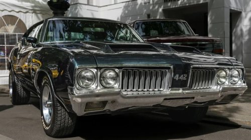 Pontiac, Oldsmobile, Muscle Cars, Pontiac GTO Vs Oldsmobile 442: How Do These Legendary Muscle Cars Compare?