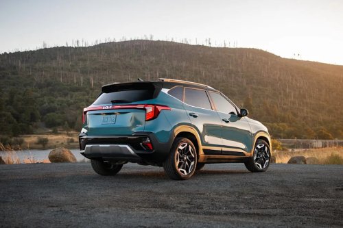 Toyota, Toyota Corolla, Toyota Corolla Cross, Honda, Honda HR-V, Kia, Kia Seltos, Toyota Corolla Cross Vs. Honda HR-V Vs. Kia Seltos: Which One Is the Most Fuel-Efficient? There's One Clear Winner