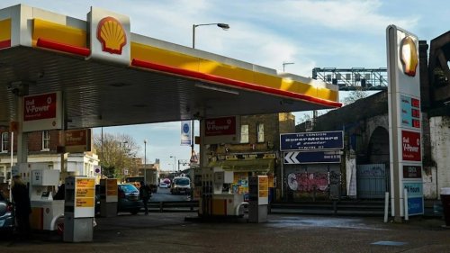 Gas Prices Mean It Now Costs Six Times More To Drive a Regular Car 1,000 Miles Versus an EV