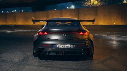 Mercedes Surprises Everyone With CLE 646 Spezialanfertigung V8 Hot Rod