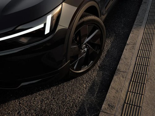 View Exterior Photos of the 2028 Volvo XC40