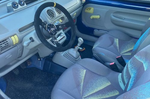I converted this abandoned Renault Twingo into a rally special