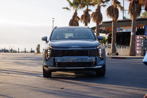 View Exterior Photos of the 2026 Kia Sportage Hybrid SX-Prestige