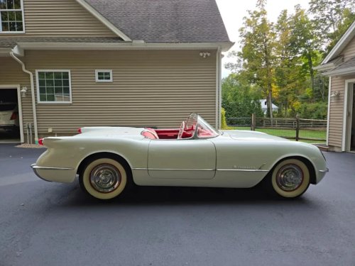 Chevrolet Corvette, Chevrolet, A White-Over-Red Piece of Corvette History: The 1954 Chevrolet Corvette Convertible