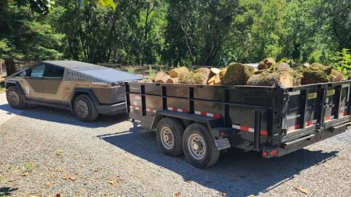 Tesla, Cybertruck, Ford, Ford F-150, A Tesla Cybertruck Owner Was Told to Just 'Buy a Ford F-150' After a Towing Fail
