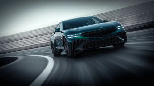 5 Flagship Sedans That Still Make SUVs Feel Ordinary