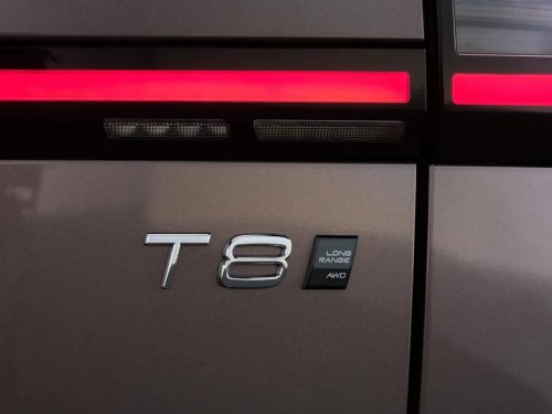 Volvo, Volvo XC60, PHEV, Battery, The 2028 Volvo XC60 T8 PHEV Gains Monster EV Range, Travels Nearly 80 Miles on Battery Alone