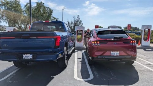 What Non-Tesla Drivers Need to Know Before Using the Supercharger Network For the First Time