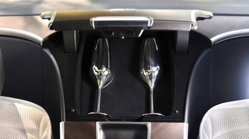 Maybach, 5 Luxury Features The New Maybach S-Class Has That Your Car Will Probably Never Get