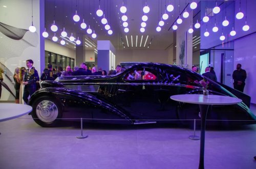Shopping for a Rolls-Royce Just Got a Lot More Glamorous