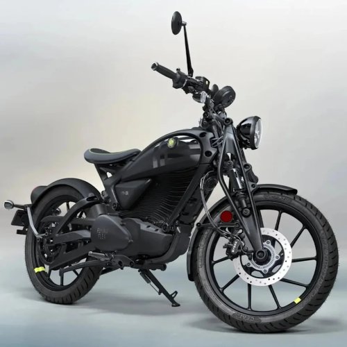 Royal Enfield’s Most Forward-Thinking Retro-Styled Moto Finally Spreads Its Wings