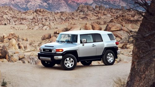 Why the 2006 Toyota FJ Cruiser Became an Instant Off-Road Icon