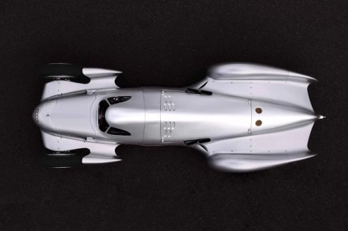 Audi, Record-breaking, V16-powered Audi returns