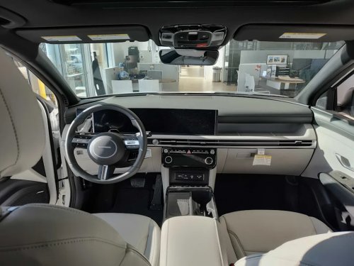 Why you should always buy a new car on a weekday this summer