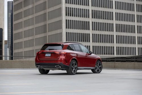Mercedes-Benz, Mercedes-Benz Recalls 310K Cars That Could Potentially Roll Away, Thanks to a Faulty Door Switch